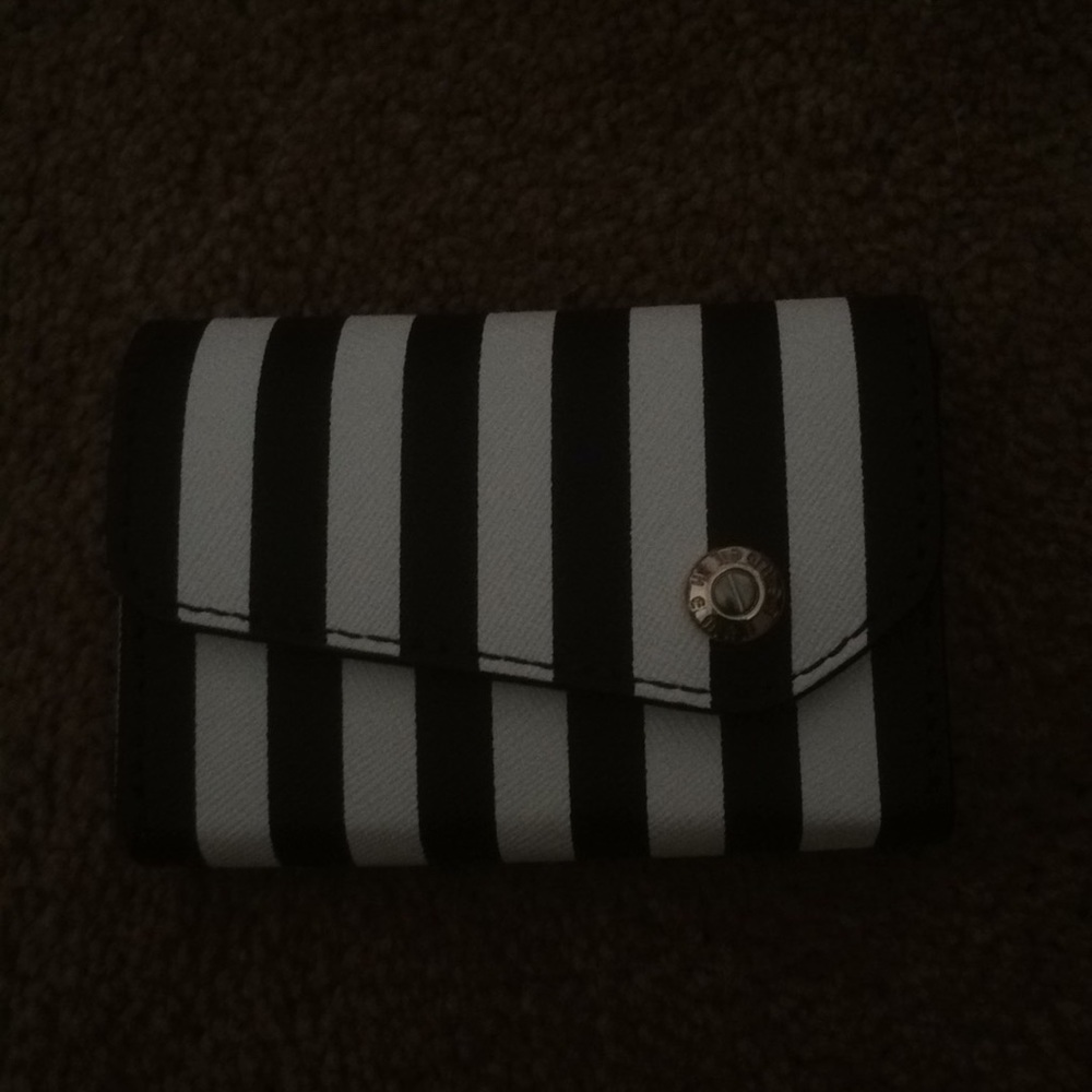 Henri Bendel business card case